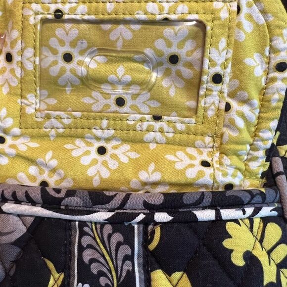 Vera Bradley crossover/    - Picture 2 of 7